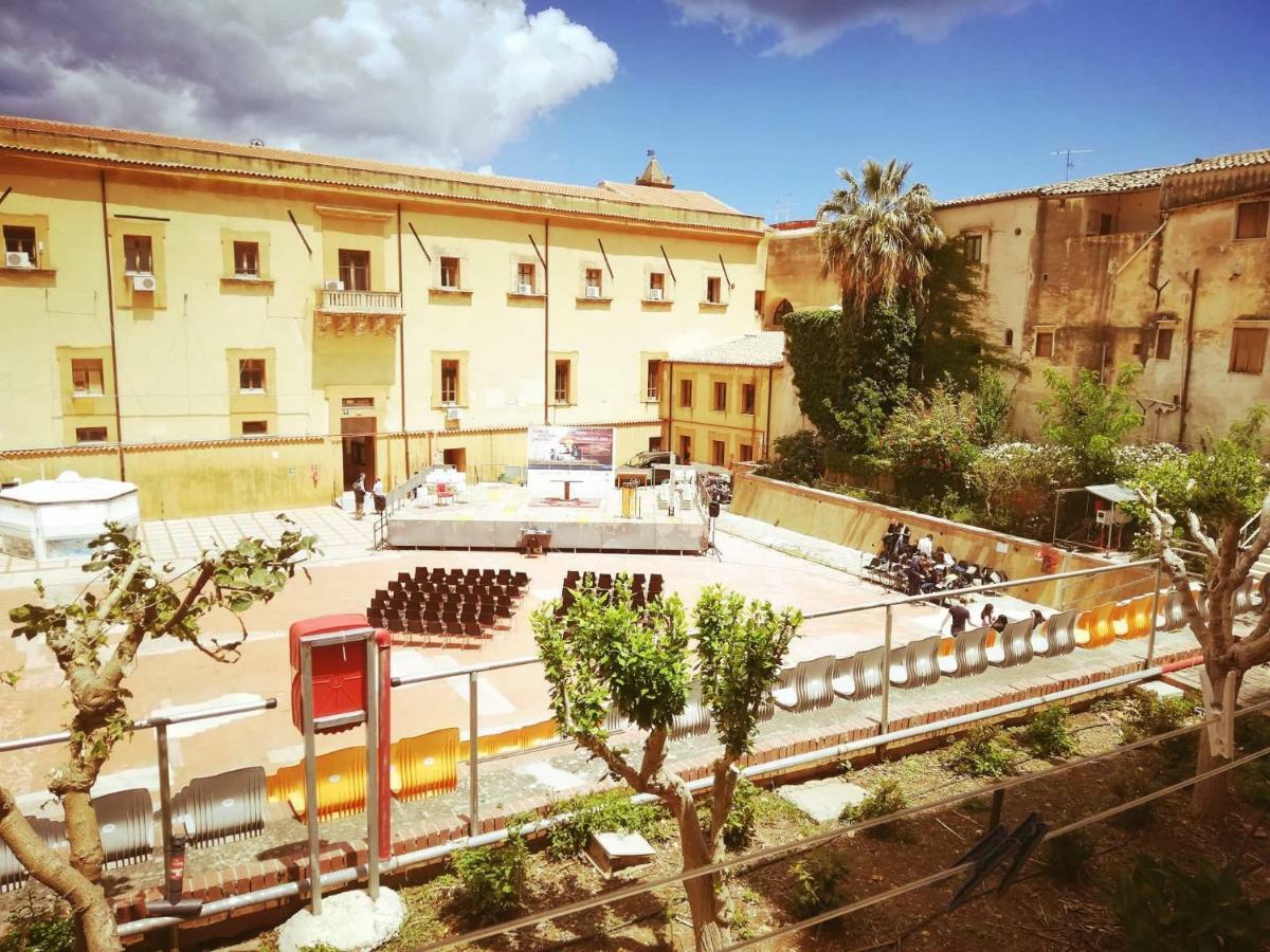 L' Arena - Sicilian Style 140 Mq Flat With Balcony And Arena Seeview